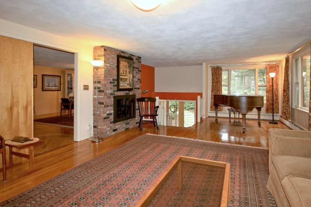 416 Taylor Road Stow, MA 01775 - Photo 5 of 29