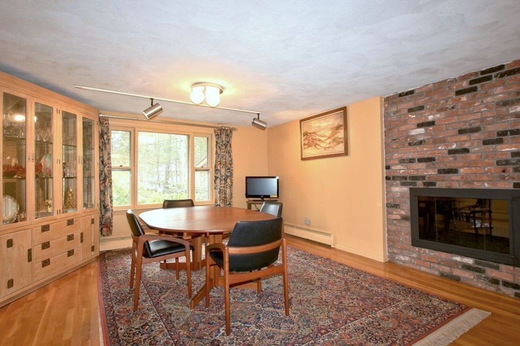 416 Taylor Road Stow, MA 01775 - Photo 7 of 29