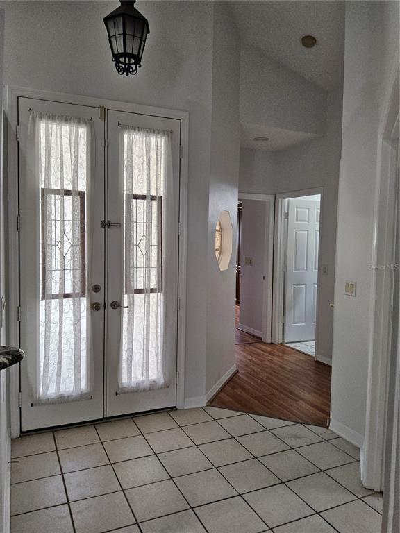 8023 St Andrews Way Mount Dora, FL 32757 - Photo 4 of 28 an empty room with windows and closet