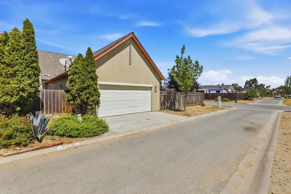 $669,000 | 631 Elm Avenue, Greenfield, CA 93927