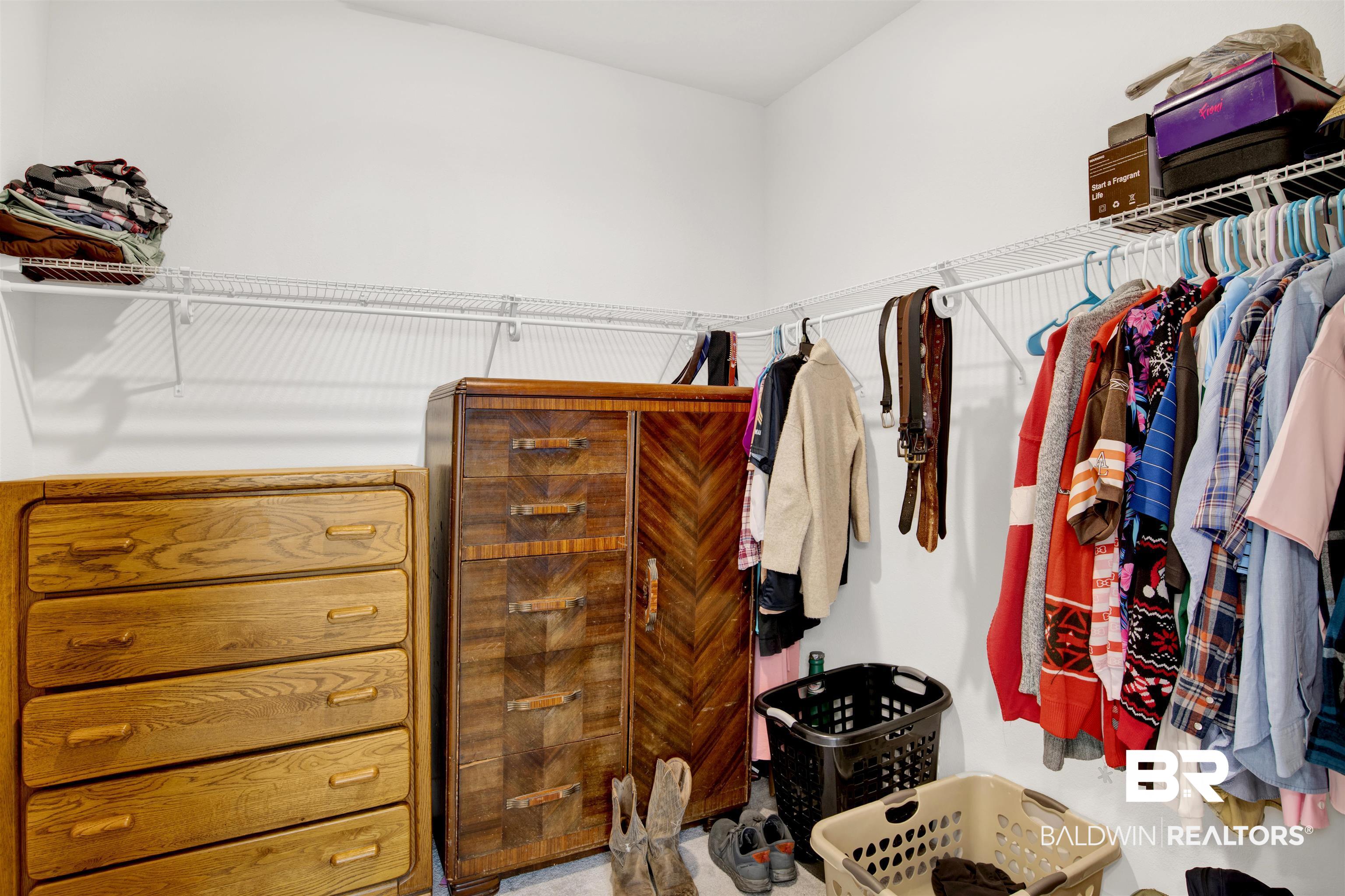 1174 Pheasant Circle Foley, AL 36535 - Photo 23 of 29 View of walk in closet