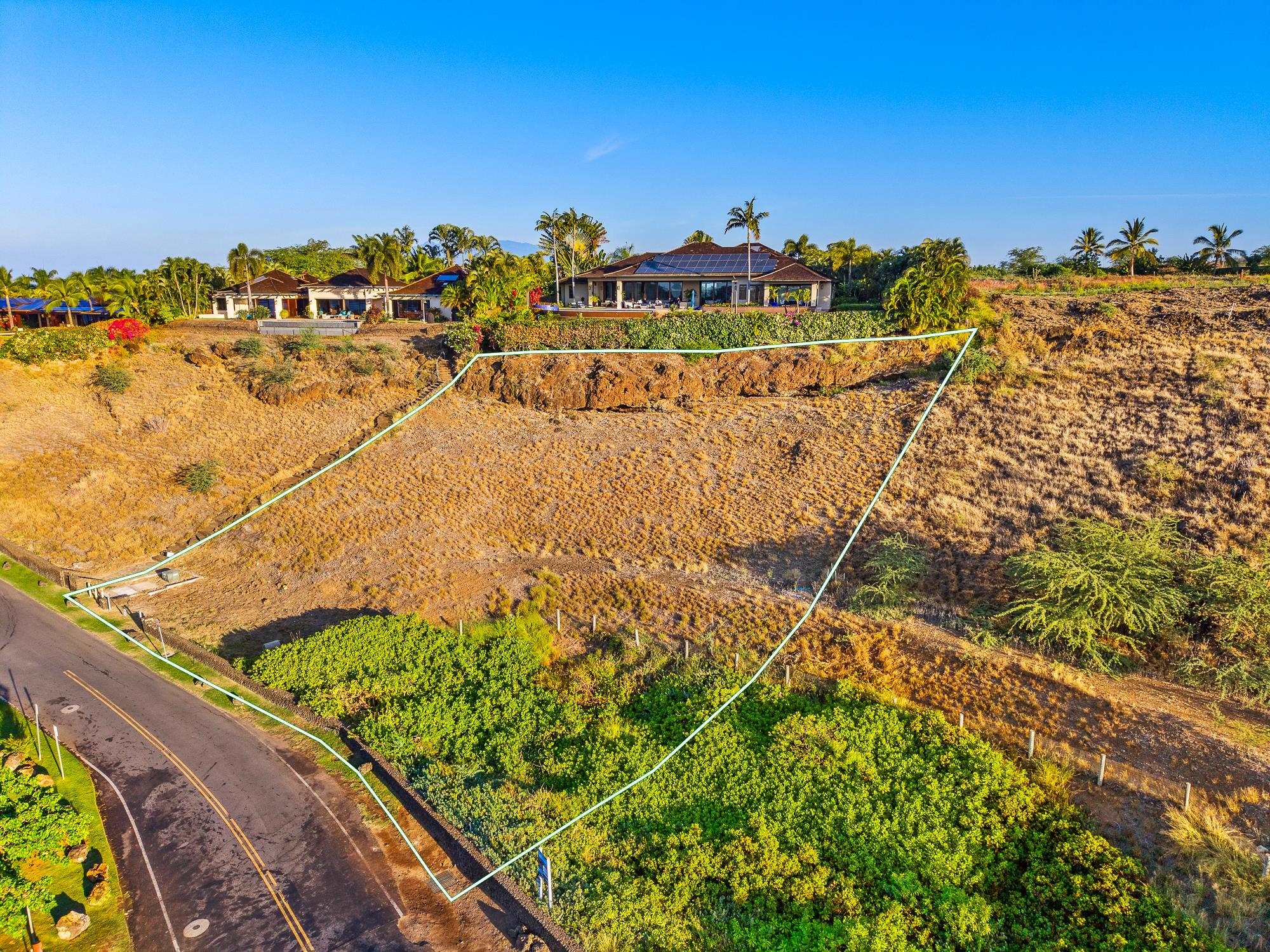 5147 Makena Road, Unit 5 Kihei, HI 96753 - Photo 3 of 18 a view of a terrace