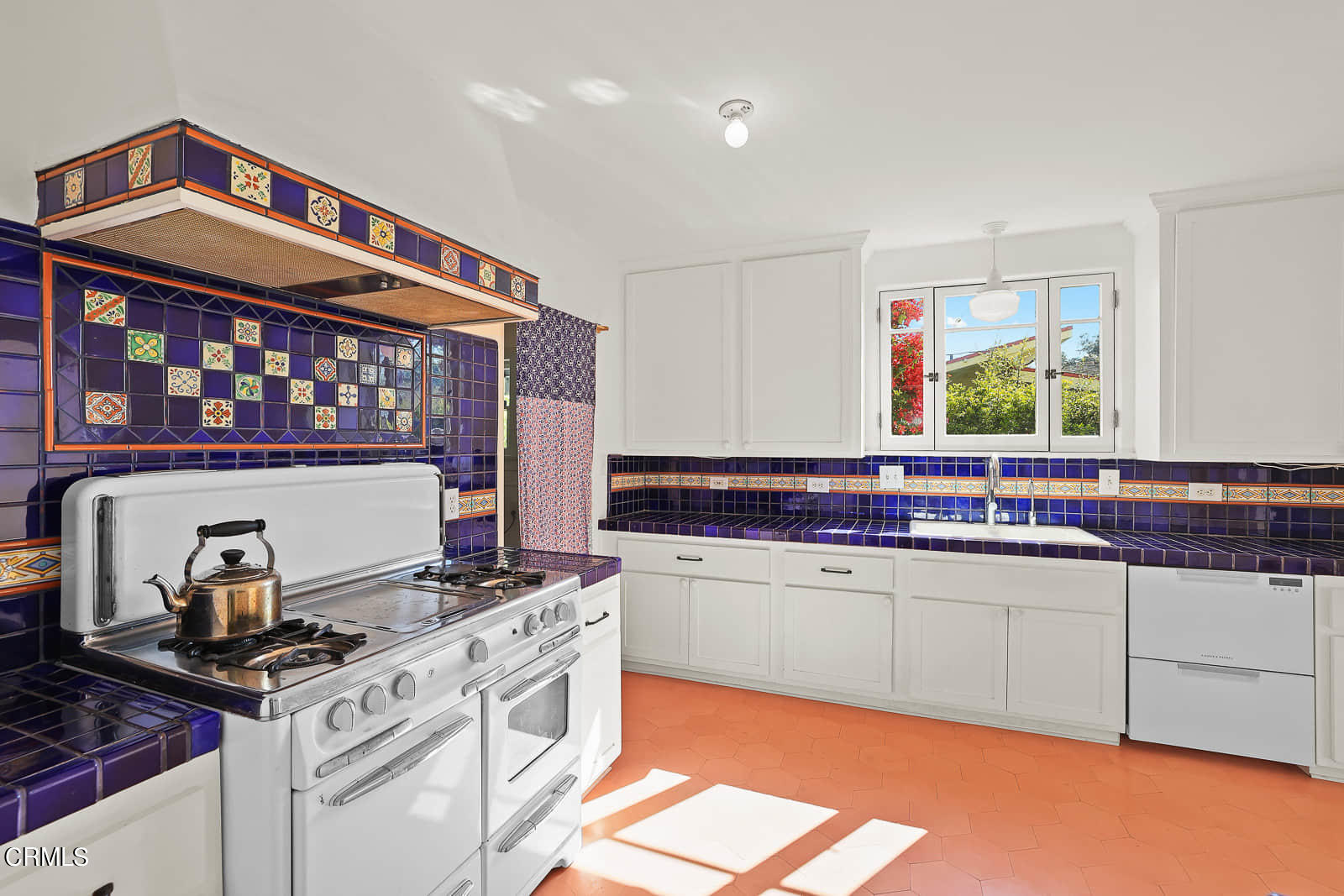 2650 Highview Avenue Altadena, CA 91001 - Photo 14 of 43 MLS_14