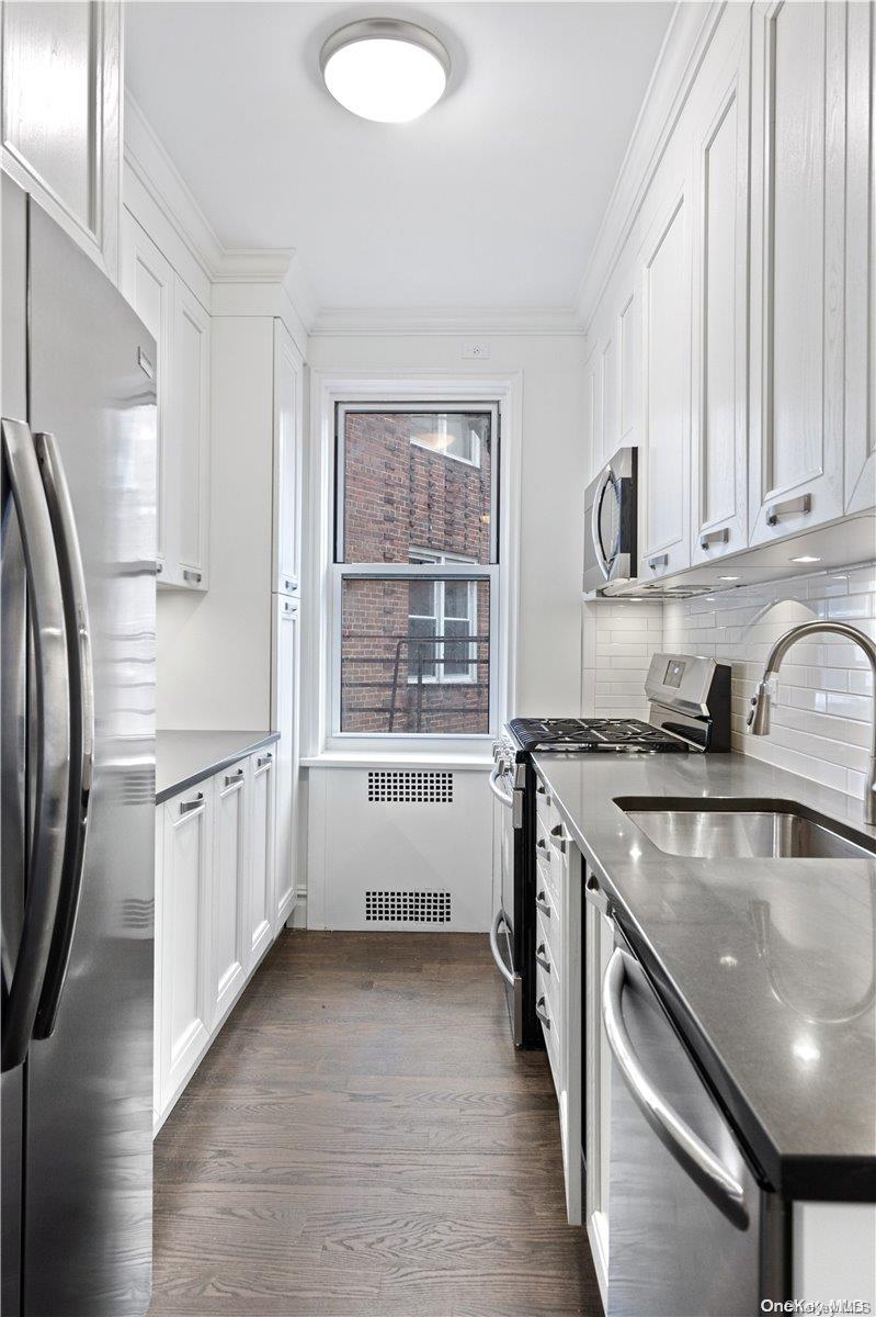 73-12 35th Avenue, Unit D44 Queens, NY 11372 - Photo 3 of 17 Model Photo