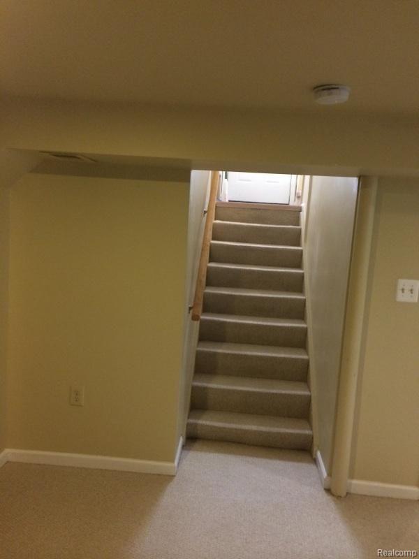 3527 Normandy Road Royal Oak, MI 48073 - Photo 17 of 23 IMG_0039_2.jpg