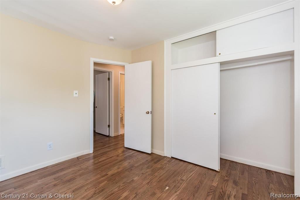 1487 South Gulley Road Dearborn, MI 48124 - Photo 19 of 23 Gallery Image 19