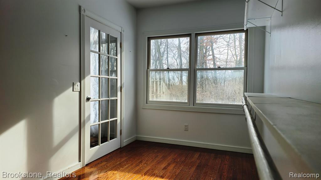 7090 Linden Road Fenton, MI 48430 - Photo 11 of 26