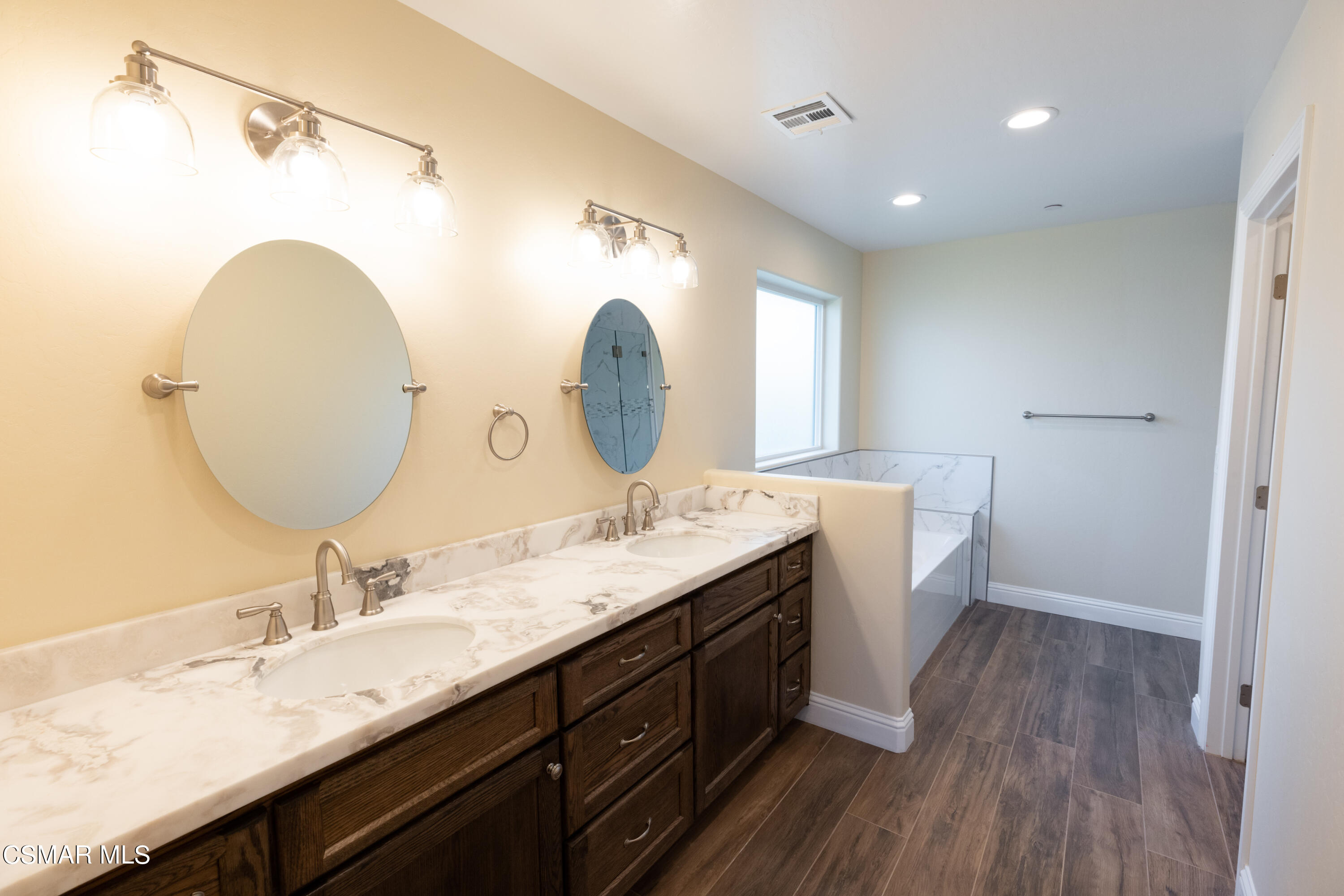 18715 Roxburgh Place Porter Ranch, CA 91326 - Photo 21 of 51 616A0744