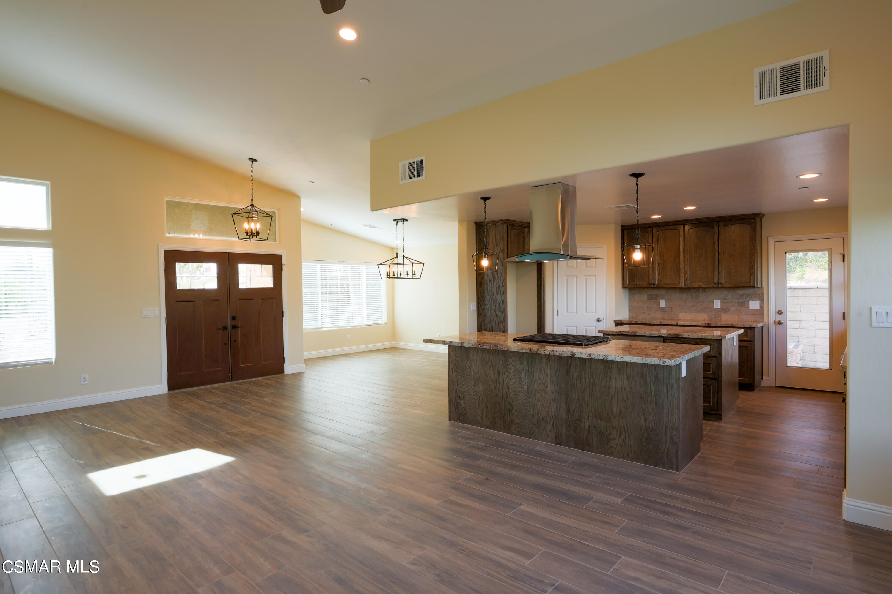 18715 Roxburgh Place Porter Ranch, CA 91326 - Photo 3 of 51 616A0619