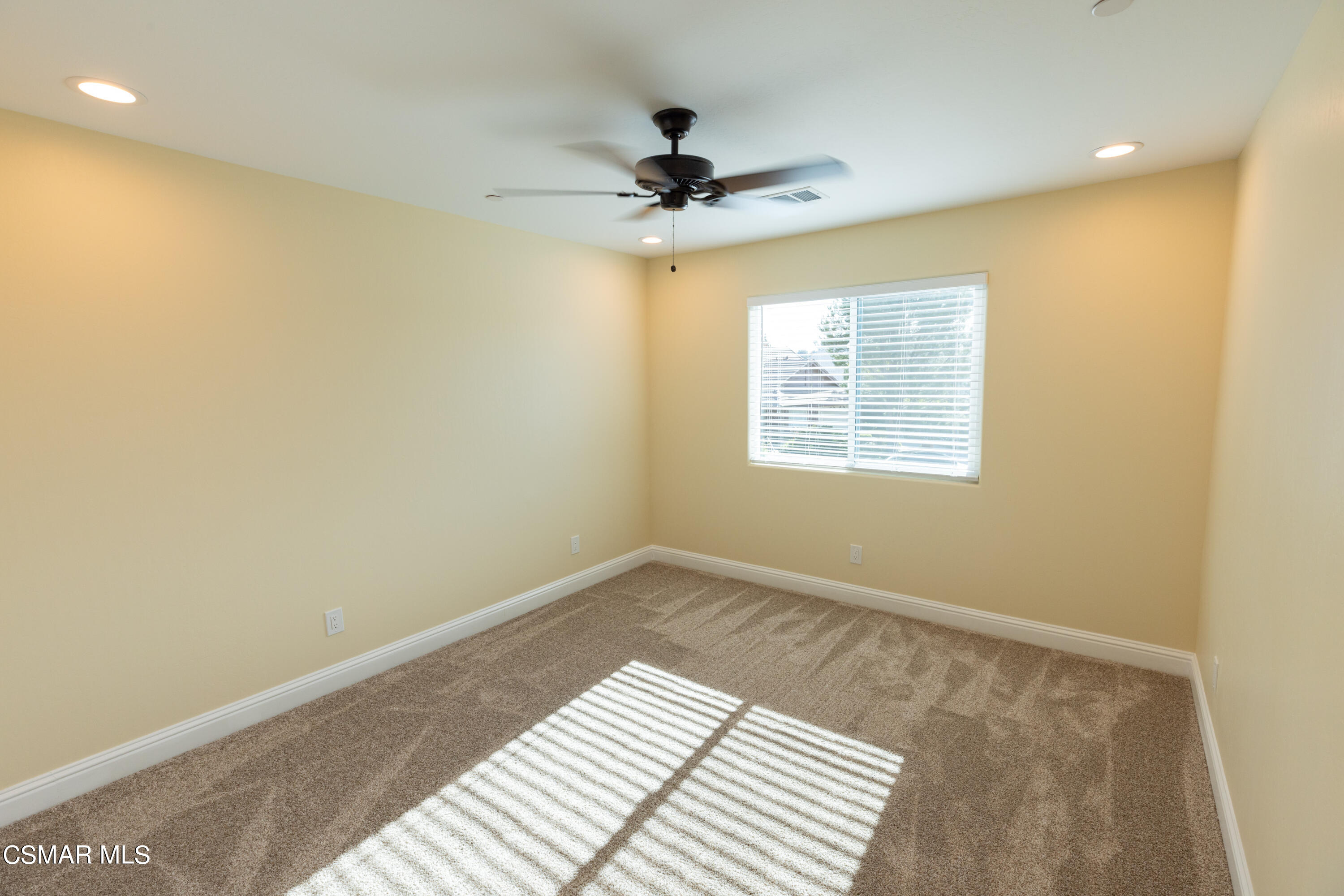 18715 Roxburgh Place Porter Ranch, CA 91326 - Photo 31 of 51 616A0816