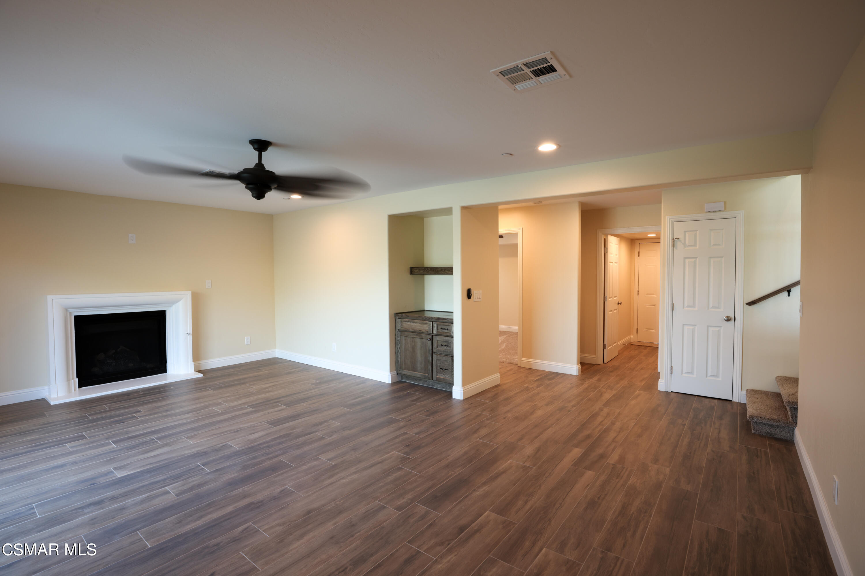 18715 Roxburgh Place Porter Ranch, CA 91326 - Photo 5 of 51 616A0638