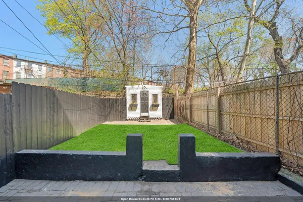 $2,300 | 826 Grand Street, Unit 1, Jersey City, NJ 07304