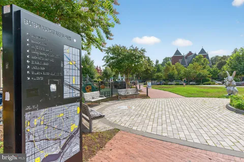 $825,000 | 905 South Carolina Avenue Southeast, Unit 6, Washington, DC 20003