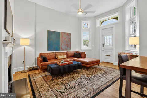 $825,000 | 905 South Carolina Avenue Southeast, Unit 6, Washington, DC 20003