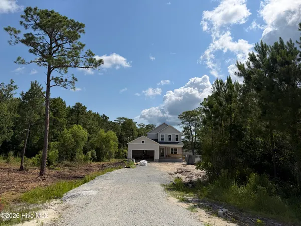 $549,900 | 278 East Ivybridge Drive, Hubert, NC 28539