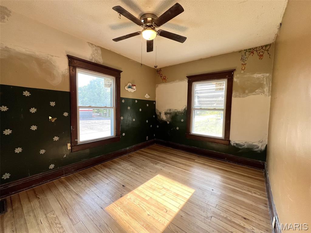 803 North State Street Litchfield, IL 62056 - Photo 17 of 23