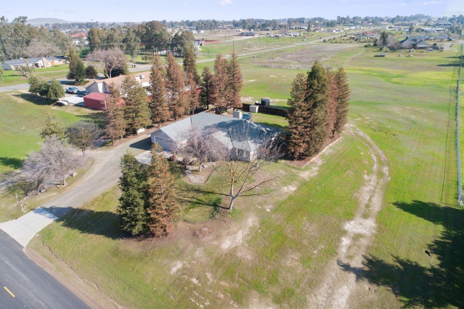 16935 Monreal Road Madera, CA 93636 - Photo 29 of 31 Gallery Image 29