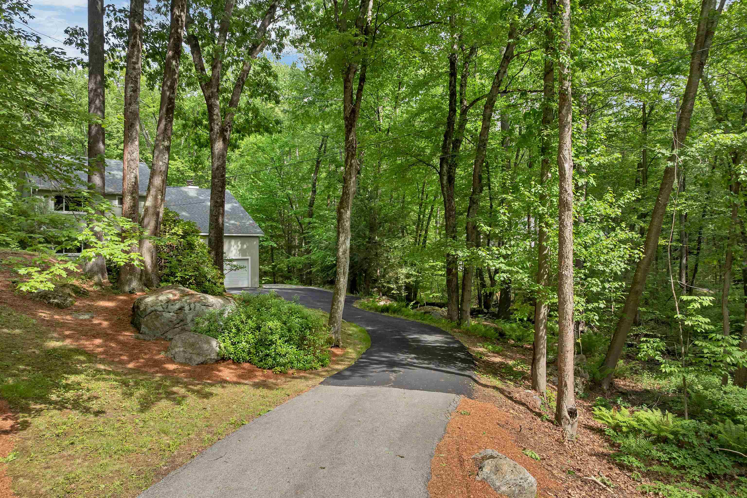 208 Liberty Hill Road Bedford, NH 03110 - Photo 24 of 29