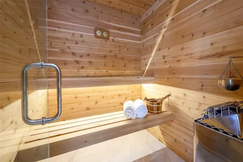 $4,995,000 | 5844 Glendora Avenue, Dallas, TX 75230