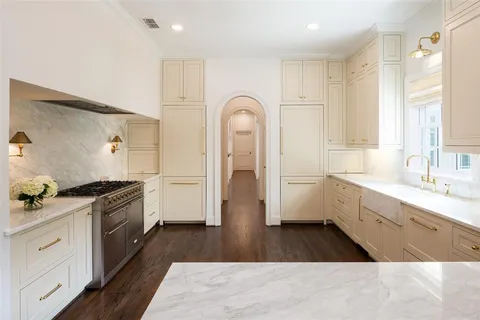 $4,995,000 | 5844 Glendora Avenue, Dallas, TX 75230