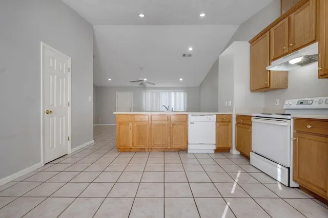 $1,500 | 712 West Brevard Street, Tallahassee, FL 32304