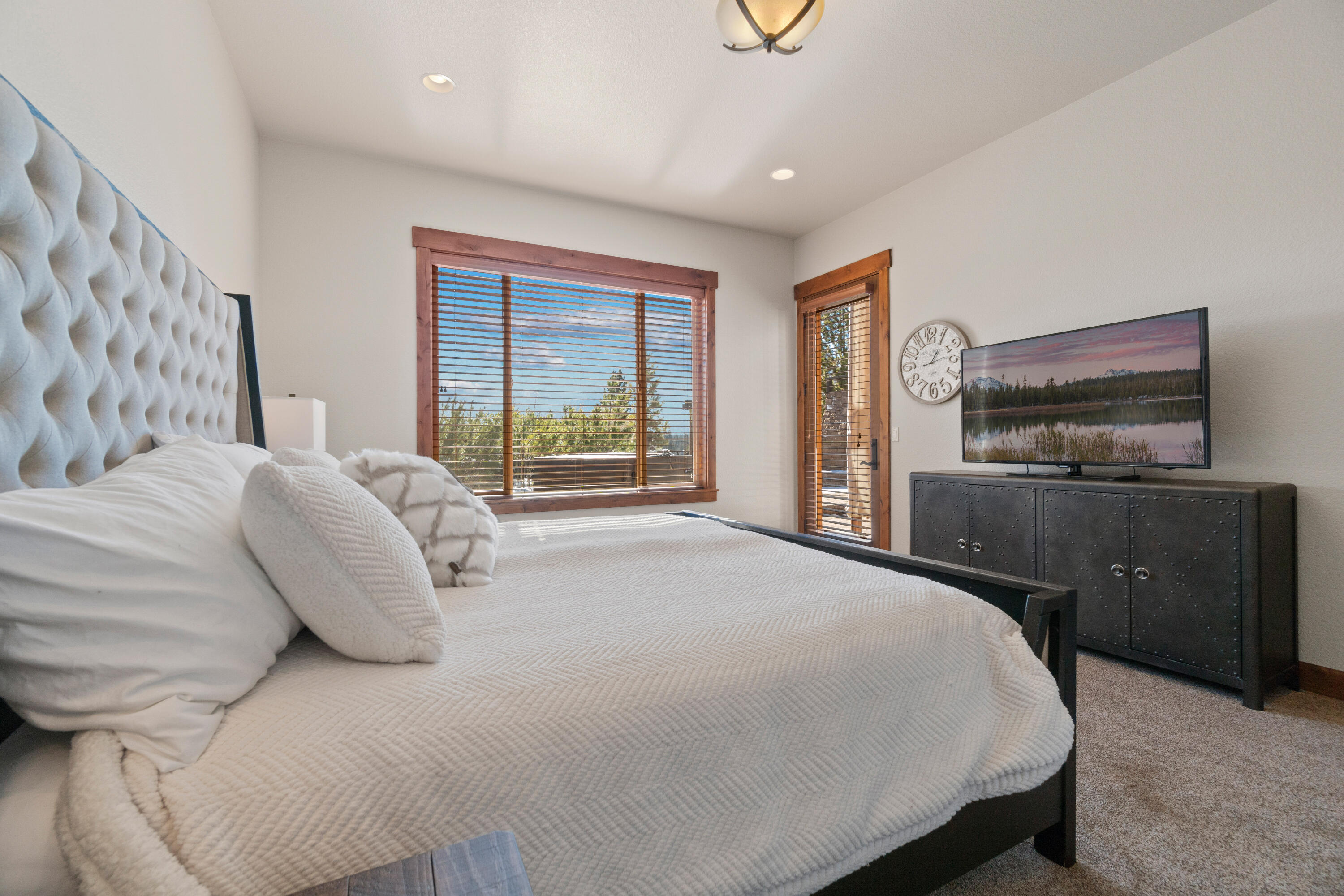 60430 Snap Shot Loop Bend, OR 97702 - Photo 19 of 54 60430 Snap Shot Lp_Primary-Bed2