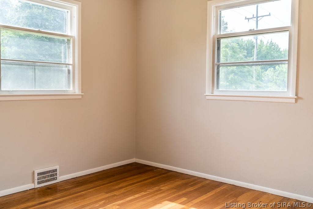 4320 Grant Line Road New Albany, IN 47150 - Photo 8 of 13 Gallery Image 8