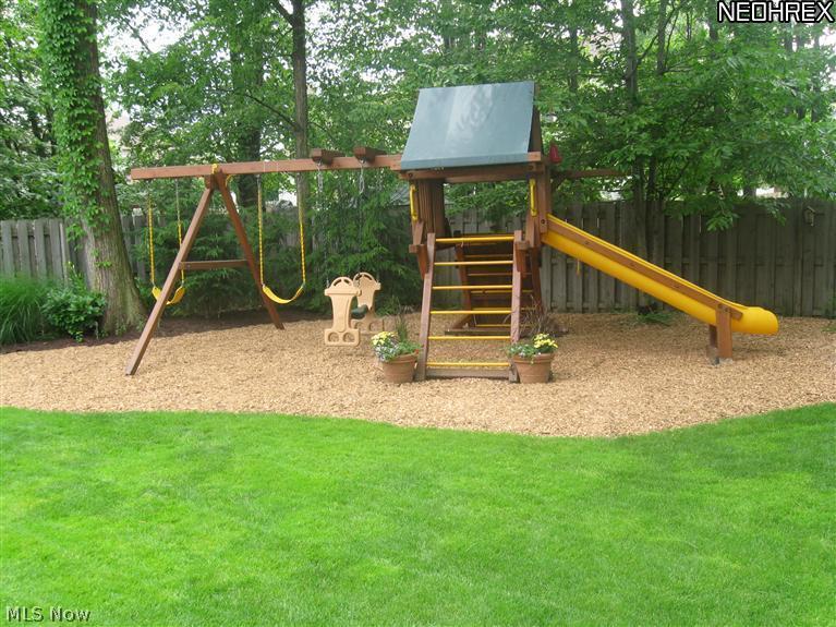 458 Longspur Road Highland Heights, OH 44143 - Photo 12 of 21