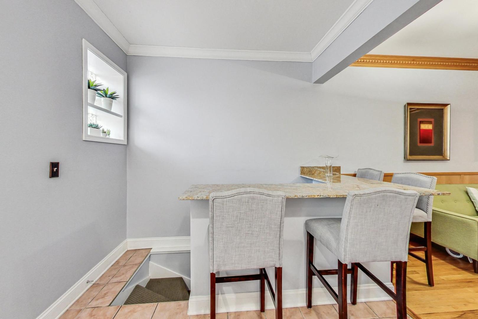 4332 North Kenmore Avenue Chicago, IL 60613 - Photo 12 of 32