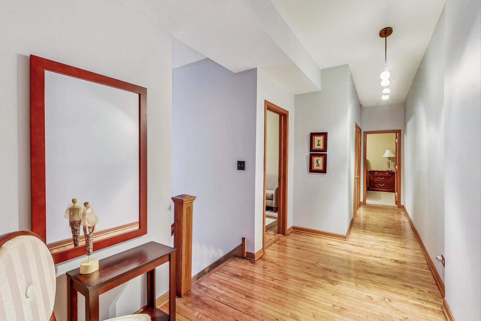 4332 North Kenmore Avenue Chicago, IL 60613 - Photo 15 of 32