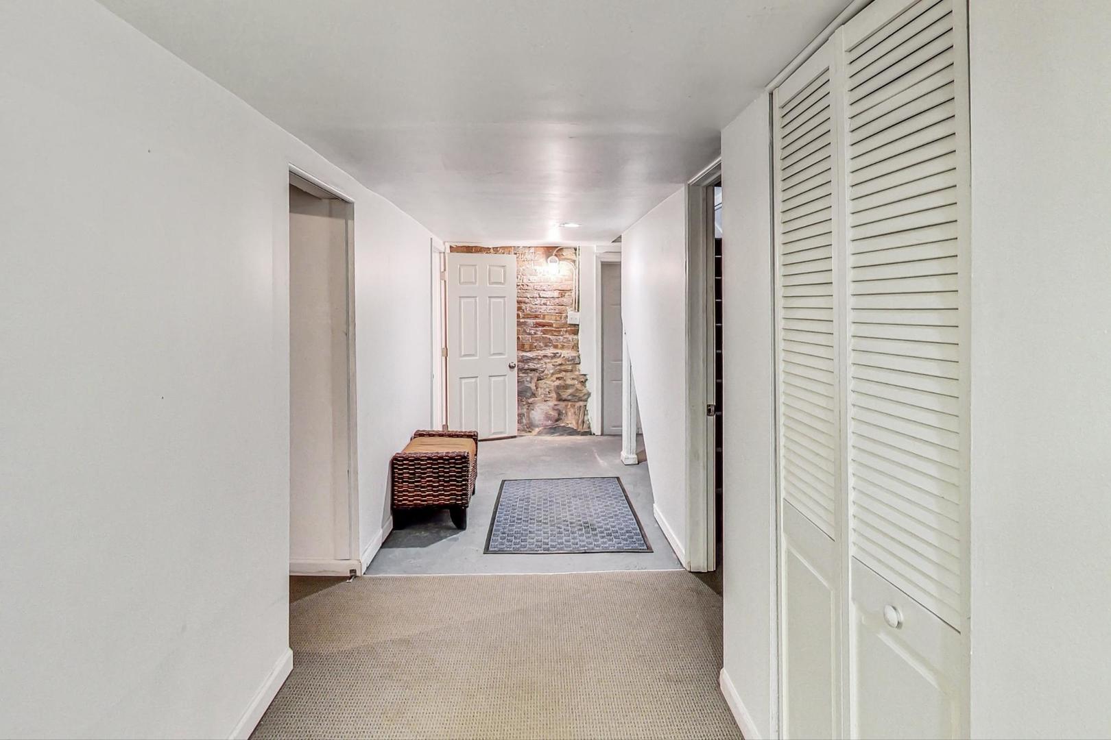 4332 North Kenmore Avenue Chicago, IL 60613 - Photo 24 of 32