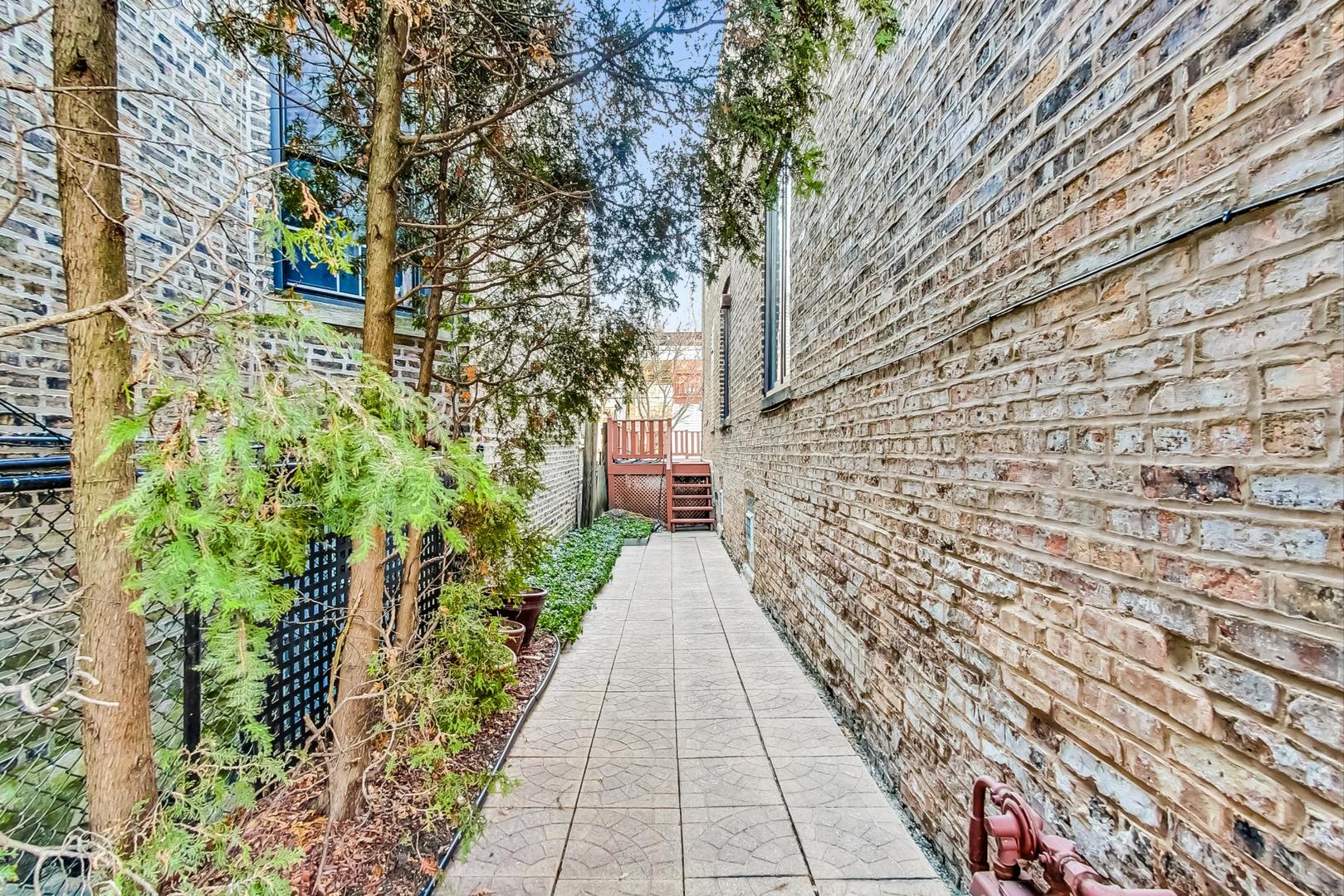 4332 North Kenmore Avenue Chicago, IL 60613 - Photo 32 of 32