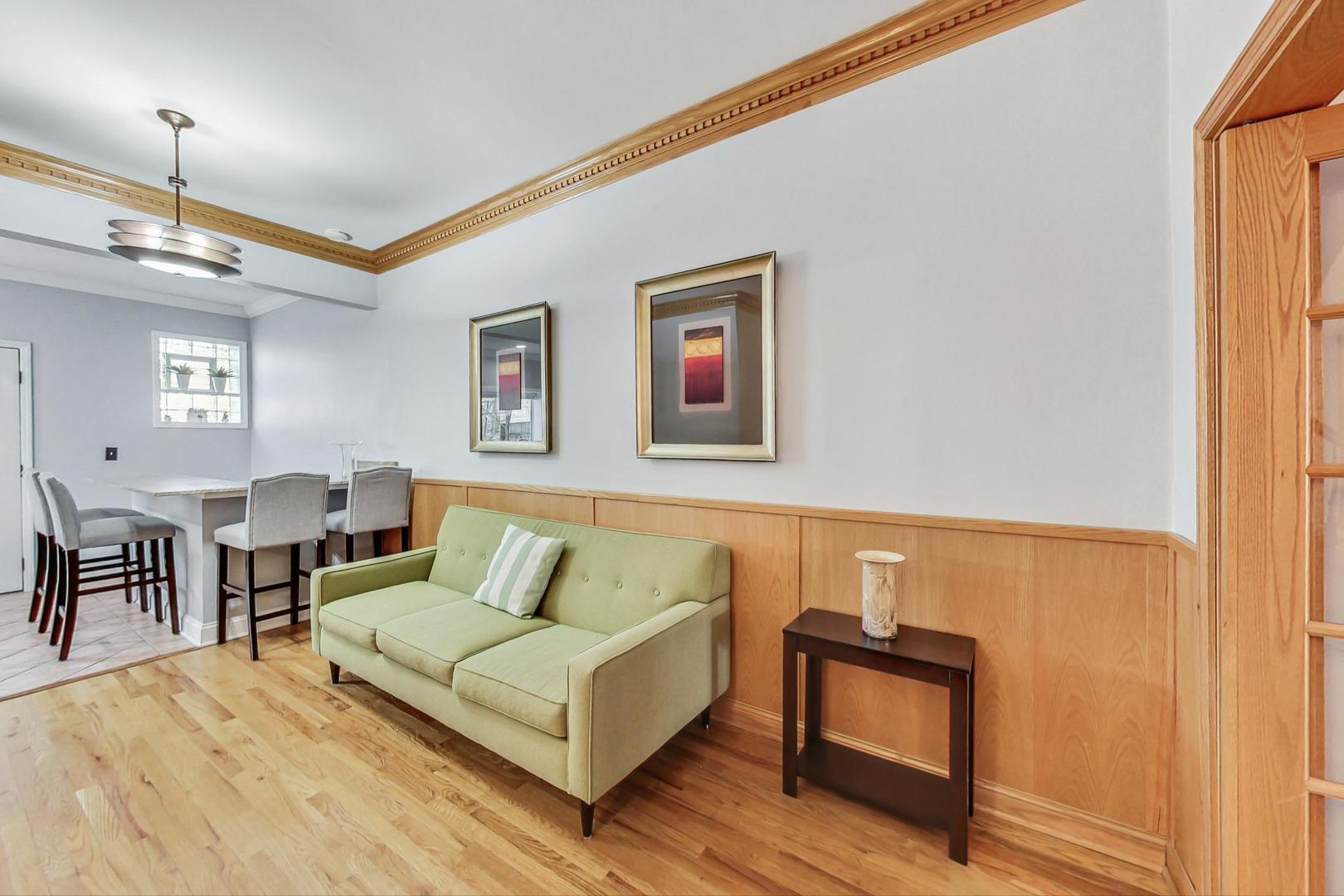 4332 North Kenmore Avenue Chicago, IL 60613 - Photo 7 of 32