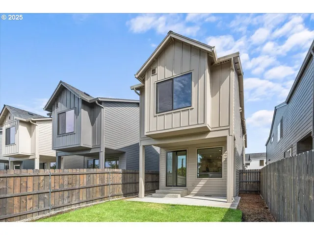 $449,900 | 5016 Northeast 113th Street, Vancouver, WA 98686