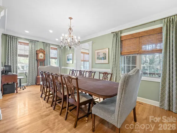 $998,000 | 4852 Brookridge Drive Northeast, Hickory, NC 28601