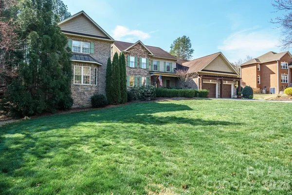 $998,000 | 4852 Brookridge Drive Northeast, Hickory, NC 28601