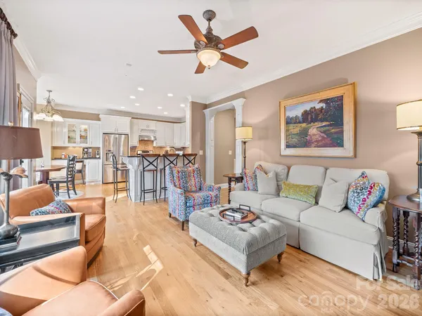 $998,000 | 4852 Brookridge Drive Northeast, Hickory, NC 28601