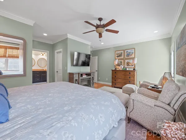 $998,000 | 4852 Brookridge Drive Northeast, Hickory, NC 28601