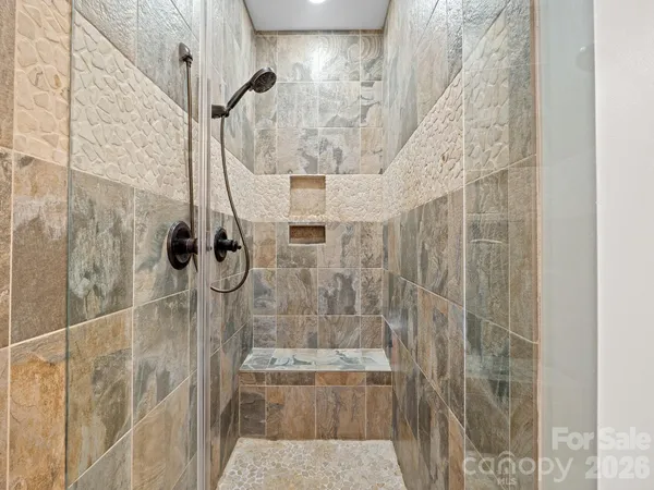 $998,000 | 4852 Brookridge Drive Northeast, Hickory, NC 28601