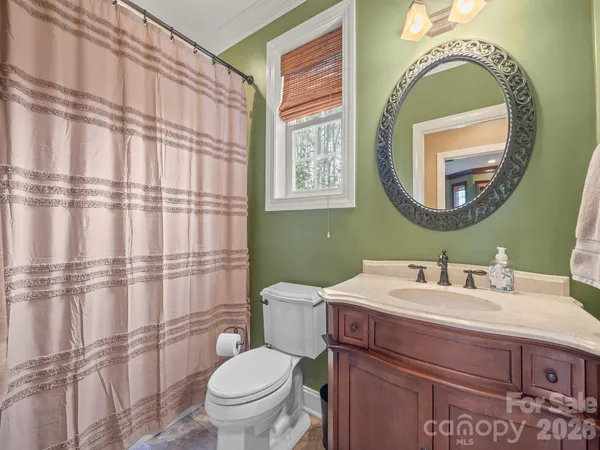 $998,000 | 4852 Brookridge Drive Northeast, Hickory, NC 28601