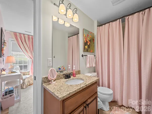 $998,000 | 4852 Brookridge Drive Northeast, Hickory, NC 28601