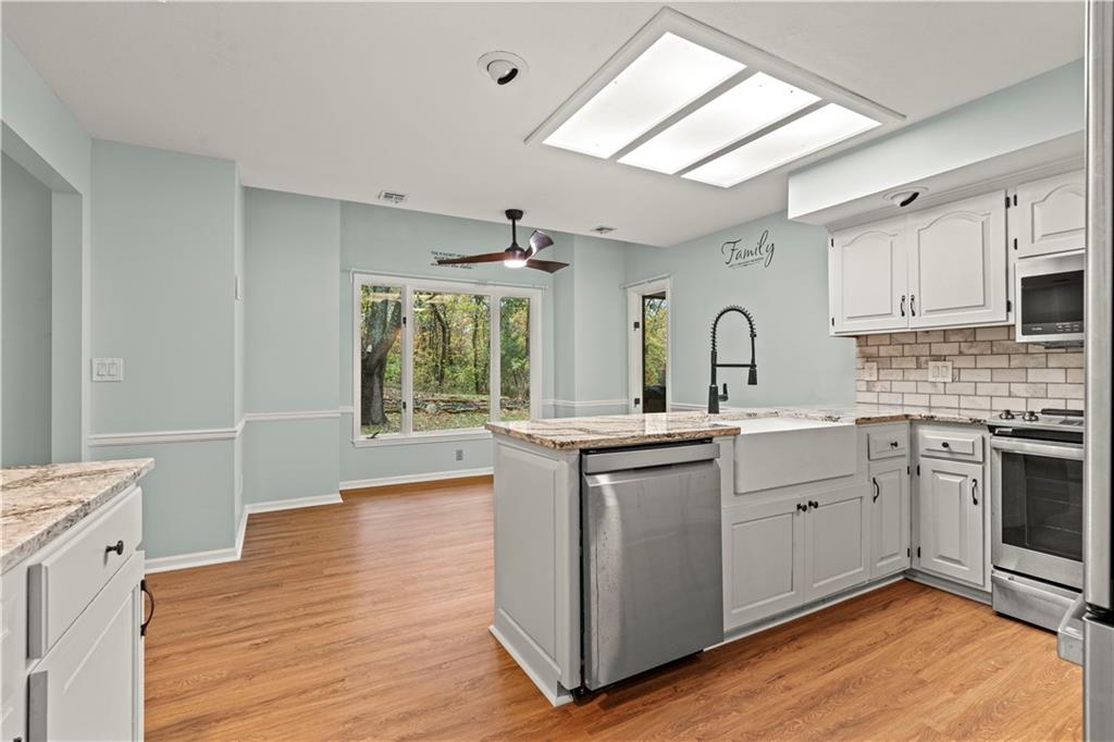 5880 Clare Road Shawnee, KS 66226 - Photo 11 of 50