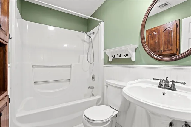 $550,000 | 5880 Clare Road, Shawnee, KS 66226