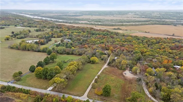 $550,000 | 5880 Clare Road, Shawnee, KS 66226
