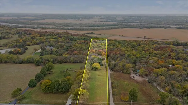$550,000 | 5880 Clare Road, Shawnee, KS 66226