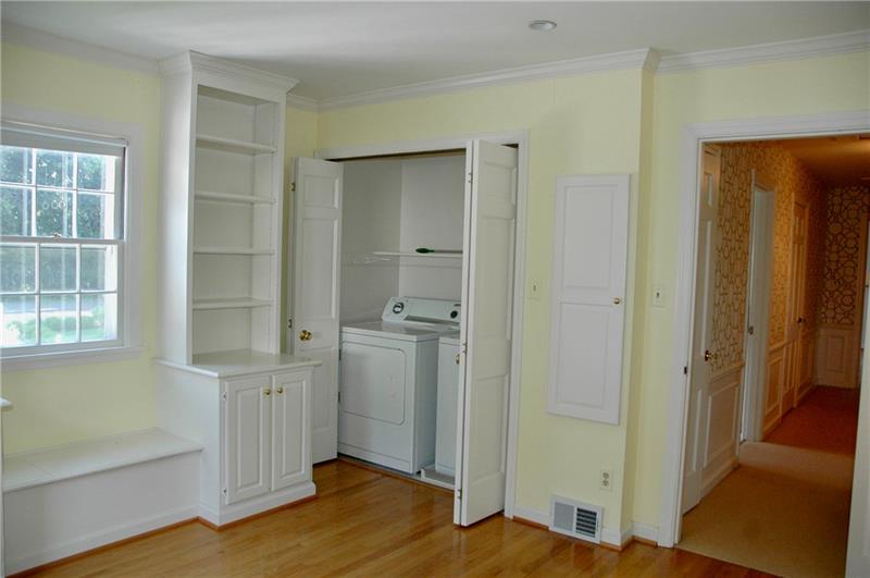 2 Farmhill Road Sewickley, PA 15143 - Photo 20 of 25 Second floor laundry area is convenient.