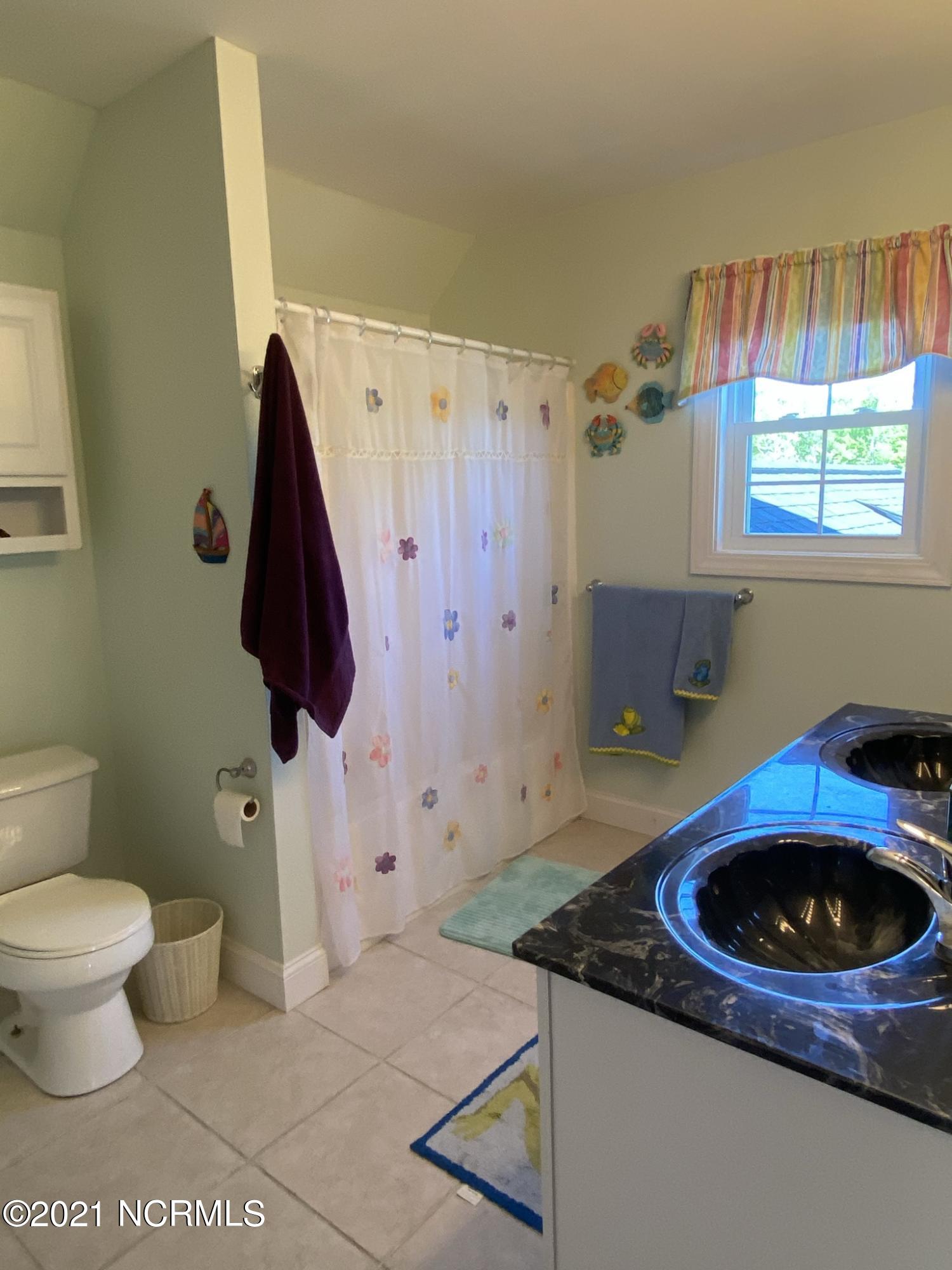 105 Overlook Road Chocowinity, NC 27817 - Photo 52 of 134 upstairs bath