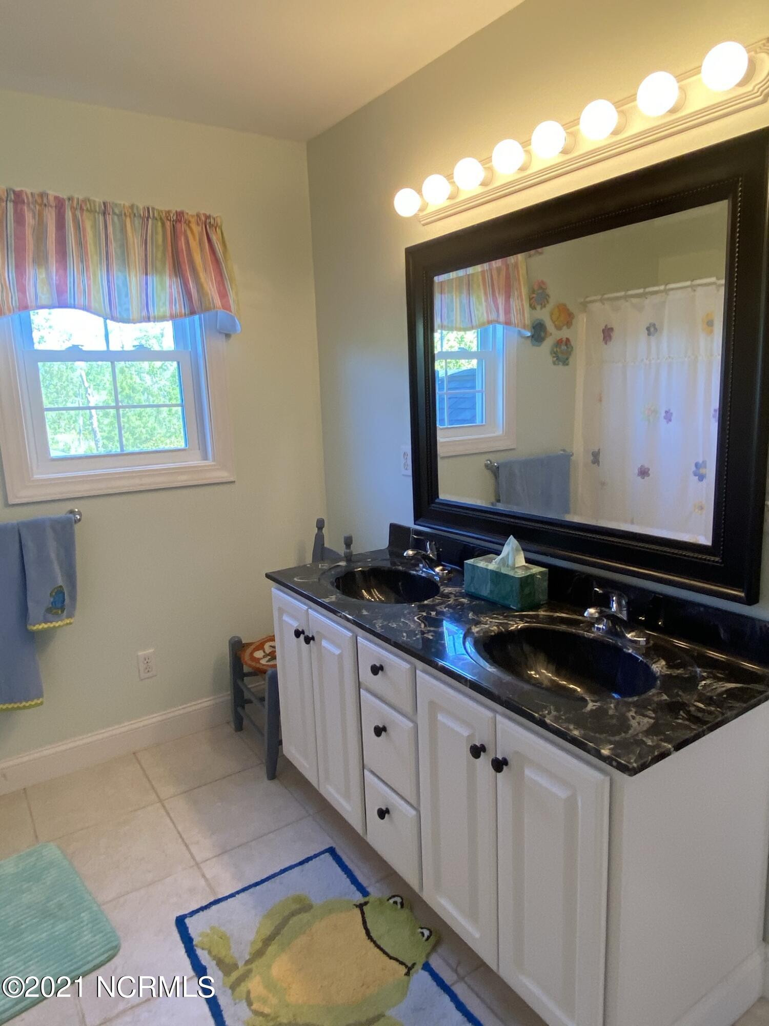 105 Overlook Road Chocowinity, NC 27817 - Photo 53 of 134 upstairs bath