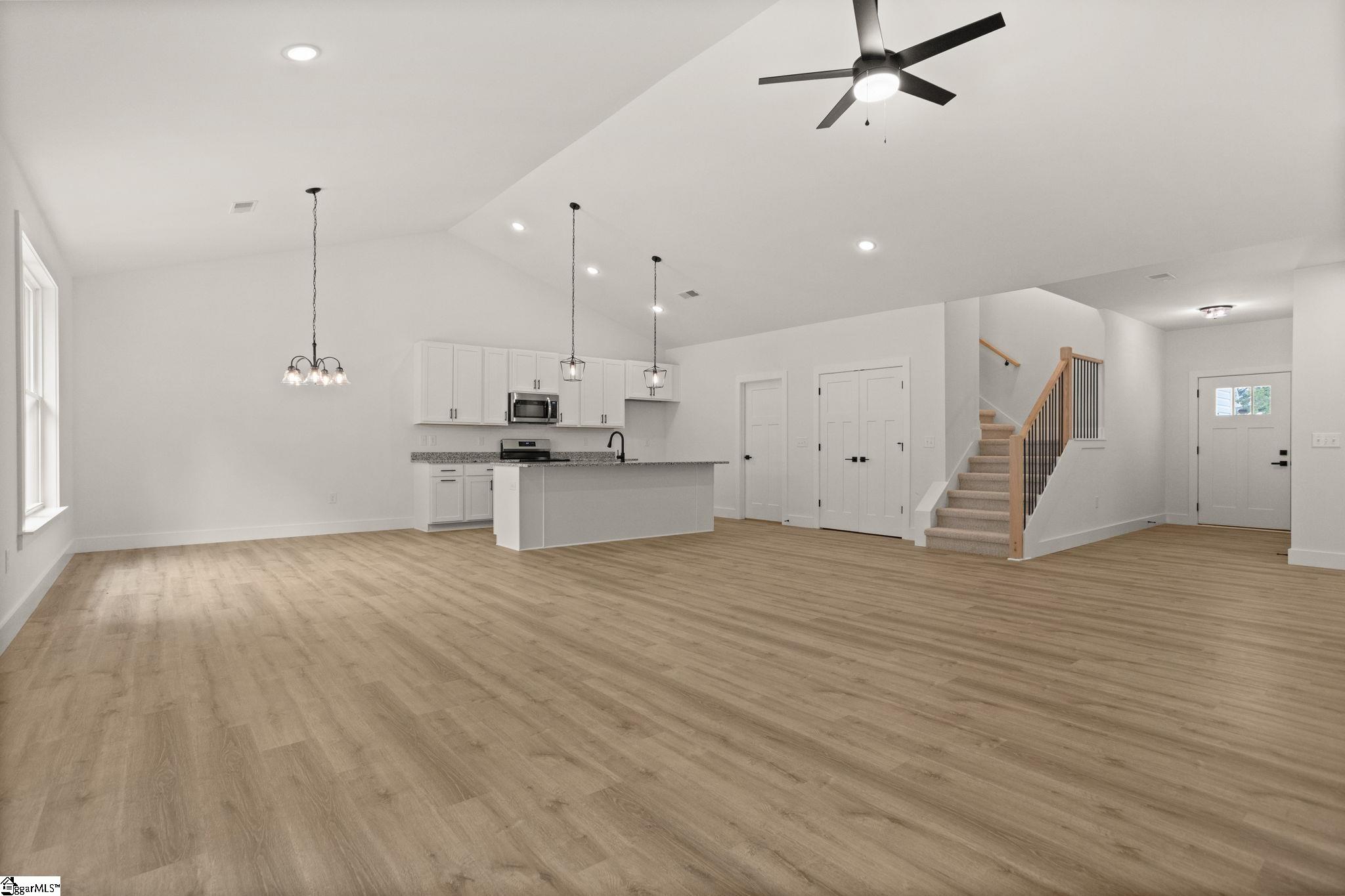 215 Timberlane Road Greer, SC 29651 - Photo 5 of 38