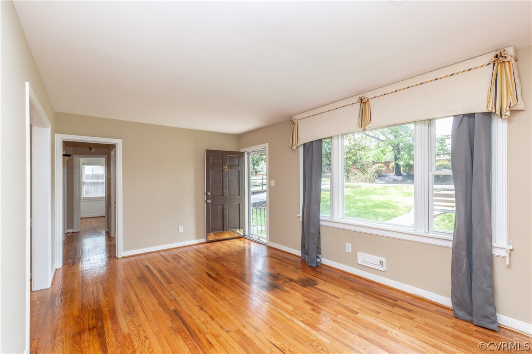 8904 Penguin Road Henrico, VA 23229 - Photo 6 of 41 Gallery Image 6